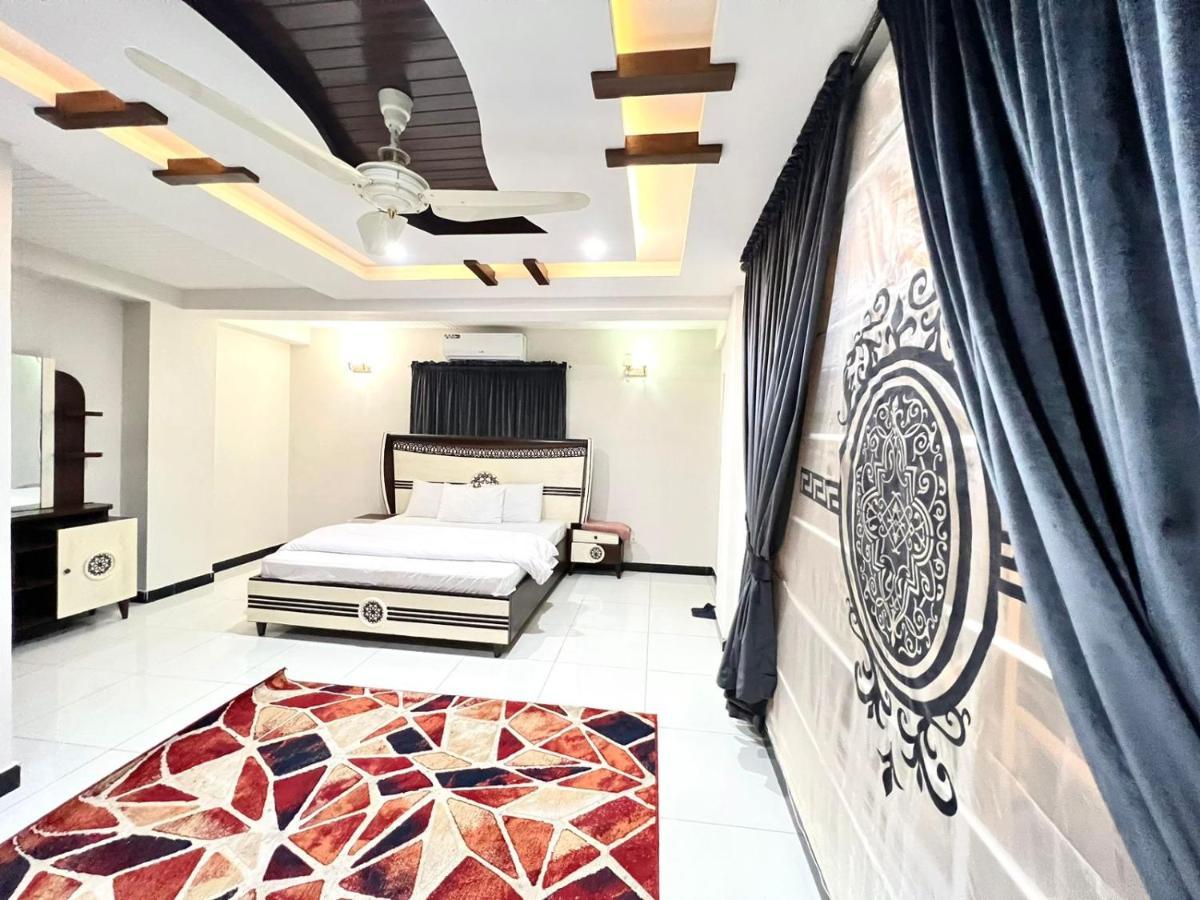 Luxury Apartment Rentals Islamabad Exterior photo
