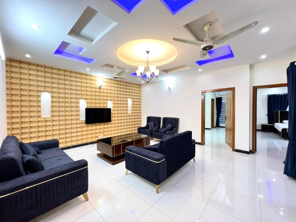 Luxury Apartment Rentals Islamabad Exterior photo